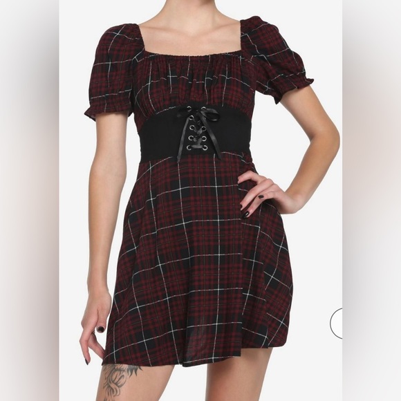 Hot Topic Dresses & Skirts - Hot Topic Plaid Corset Dress
